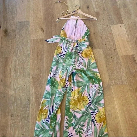 HYFYVE Wide Leg Tropical Print Floral Jumpsuit Size Medium Party Cruise Resort - Picture 7 of 13